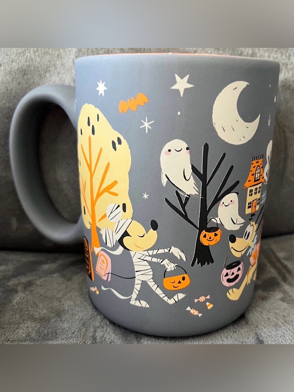 Disney Mickey Mouse & Friends Halloween Trick or Treating New